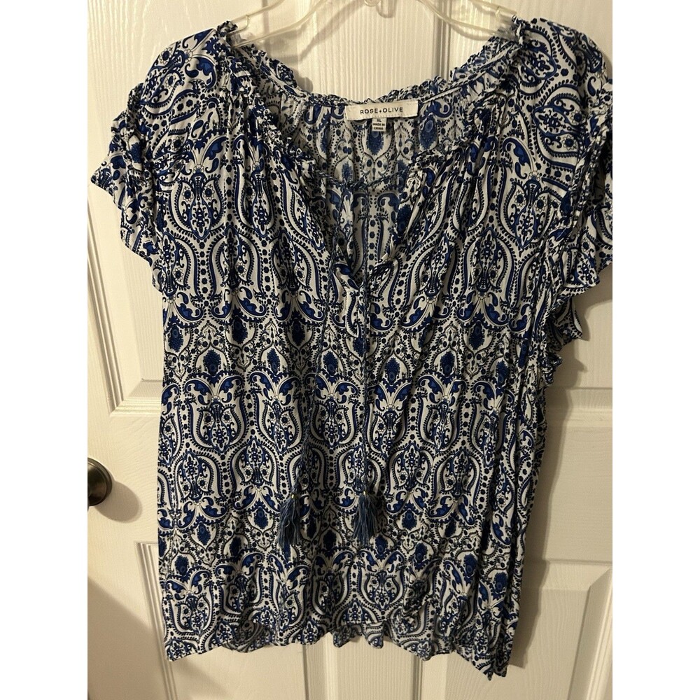 Rose + Olive Blue and White Paisley Print Flutter Sleeve Blouse Size XL